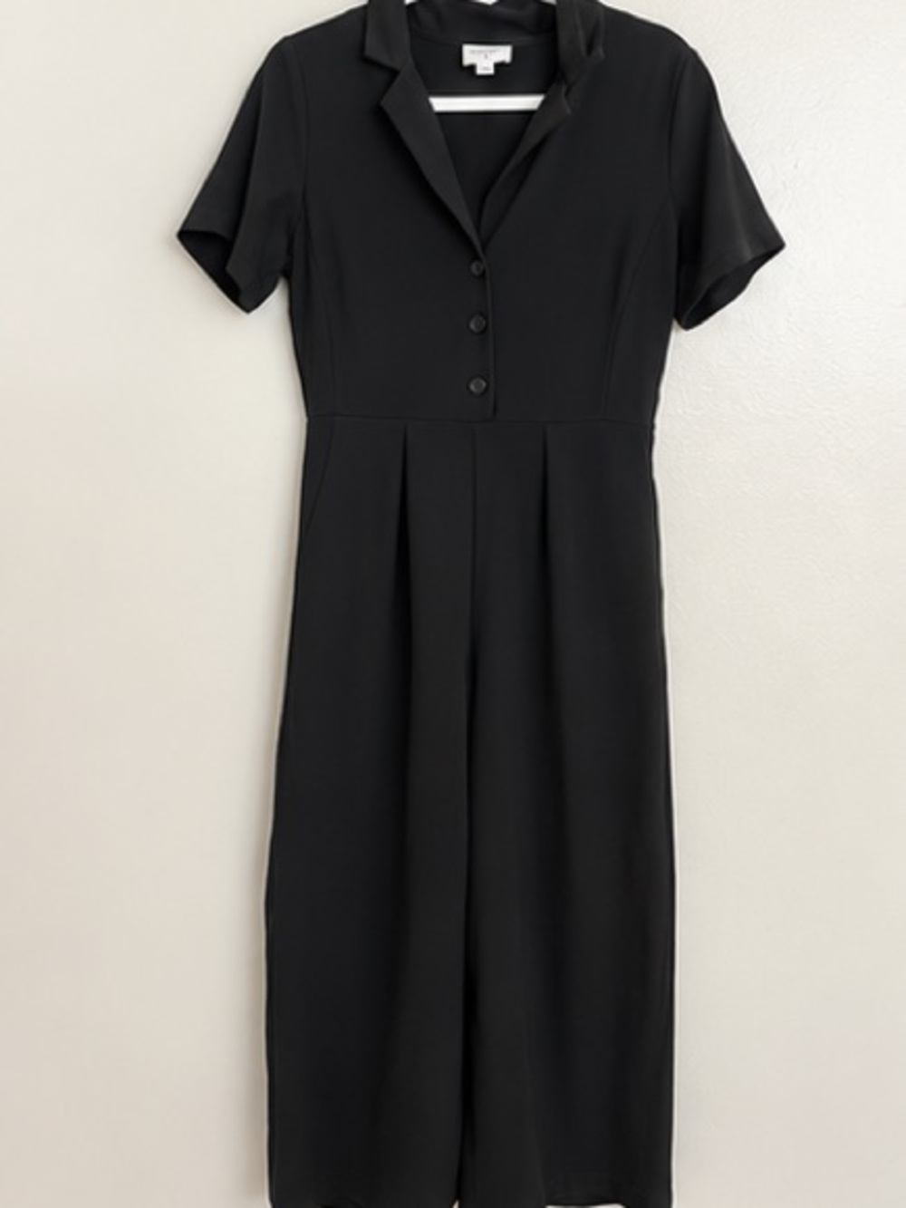 Everly Size M Black Wide Leg Button Front Collared Jumpsuit